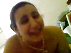 Pressley Carter lo seduce con sus sexy pies.