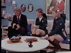 Dos perras comparten una polla de semental