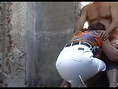 Rubia deportiva sopla y folla