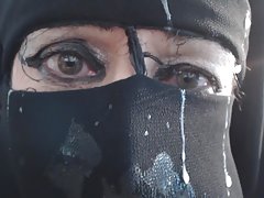 دختر چاق آبی چشم، در یک مرد سخت میمکد