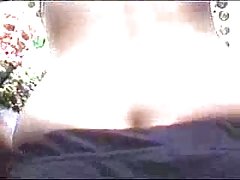 عیاشی گروه دانشجویان در آپارتمان پس از امتحانات 