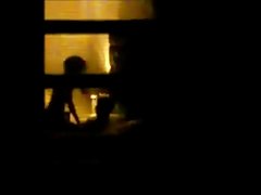 マッサージ師は非常に若いクライアントをクソしてしまう
