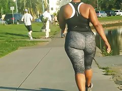 あなたは彼女のおっぱい、彼女の猫をファックし、彼女のお尻を終了する