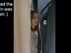 彼女の性的サービスを提供する22年間の若い売春婦