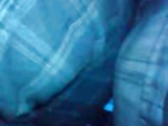 メキシコ人の熟女は離婚していて、今隣人とファックしている