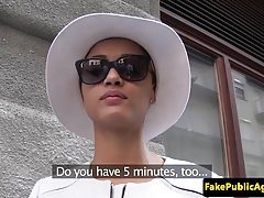 ブロンドのKayla Kaydenはセックスショップの廊下で犯された