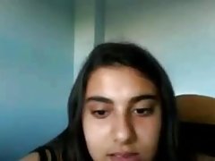 叔母は彼女の膝に乗って、私を非常に良いフェラチオにする