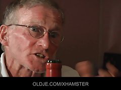 私の夫は家にいないと私はどのように角質を見ています..