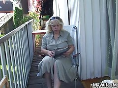彼らは盗むために来て、彼らはセールスガールを激しくファックしてしまう