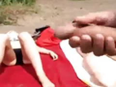 Eine gründliche massage des ganzen körpers