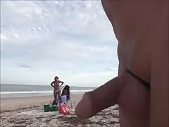 Der junge gab in den popo