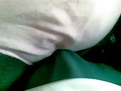 Reichliche fluss von sperma in den mund