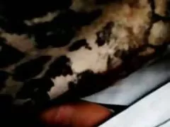 Das junge mädchen gab sich