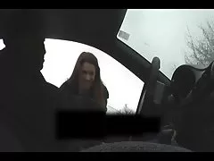 Binden sie die sklavin mit seilen und tun, was sie wollen!