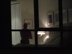 Sexy blonde nina elle löst sich mit kampf-frend